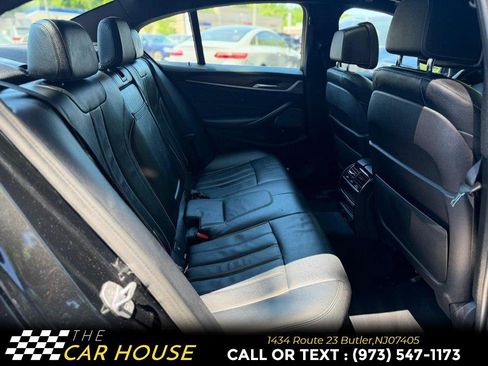 Used 2019 BMW 530e xDrive AWD/4WD image 18