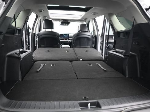 Used 2025 Kia Sorento S w/ Panoramic Sunroof Package FWD image 26