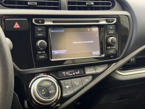 Used 2015 Toyota Prius C Two FWD image 15