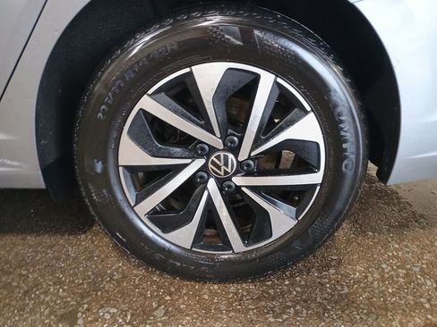 Used 2024 Volkswagen Jetta S image 29