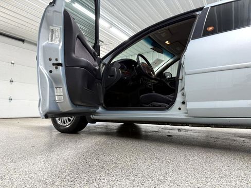 Used 2002 Chrysler Sebring LX image 8