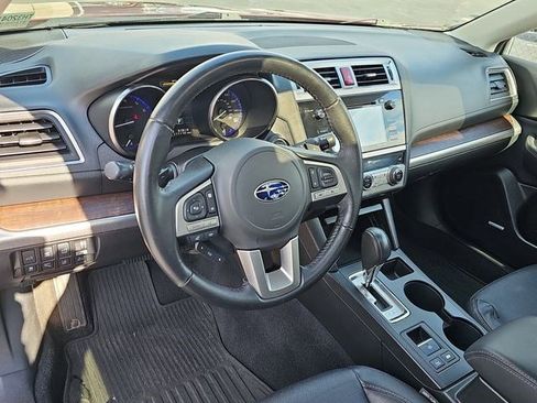 Used 2017 Subaru Outback 3.6R Limited image 15