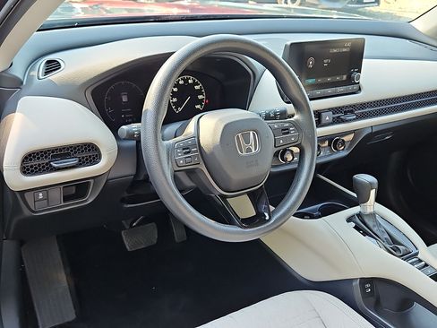 Used 2024 Honda HR-V LX image 27