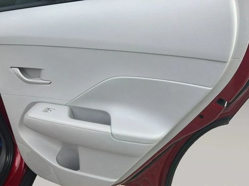 Used 2024 Hyundai Kona SEL w/ Convenience Package FWD image 30