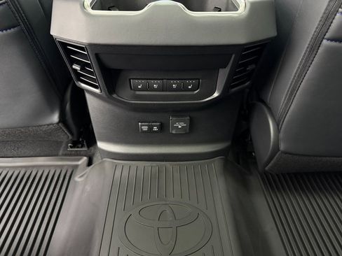 New 2026 Toyota Tundra Platinum image 33