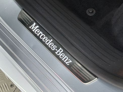Used 2022 Mercedes-Benz GLE 350 4MATIC image 34