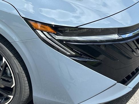 New 2026 Nissan Sentra SR w/ SR All Weather Package FWD image 10