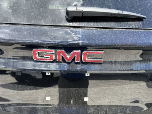 New 2026 GMC Acadia Elevation w/ Black Edition AWD/4WD image 8
