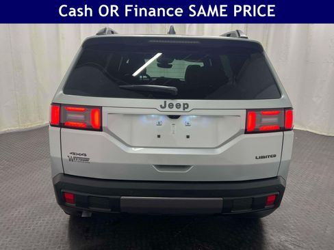 Used 2026 Jeep Cherokee Limited AWD/4WD image 7