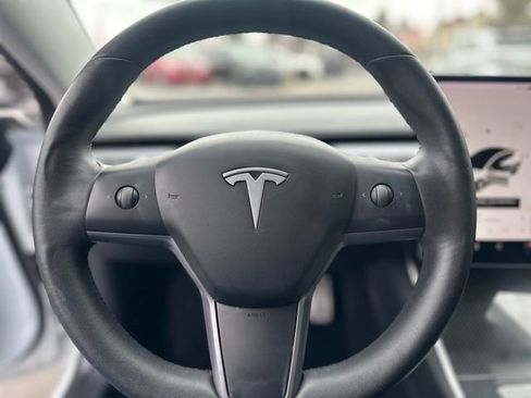 Used 2020 Tesla Model 3 Performance image 6