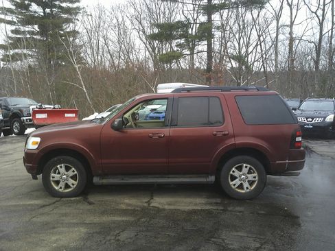 Used 2009 Ford Explorer XLT image 7