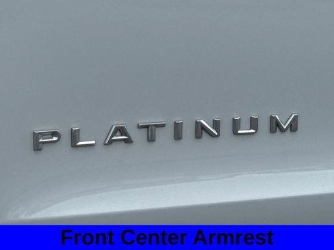 Used 2025 Ford Expedition Platinum AWD/4WD image 19
