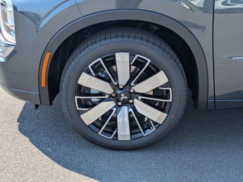 New 2025 Mitsubishi Outlander SEL image 10