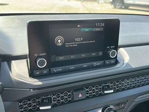 Used 2025 Honda Accord SE image 16