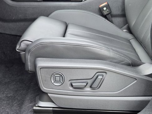 Certified 2025 Audi Q5 Prestige image 31