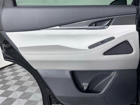 Certified 2026 INFINITI QX60 Pure image 16