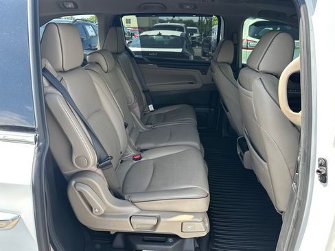 Used 2021 Honda Odyssey Elite image 15