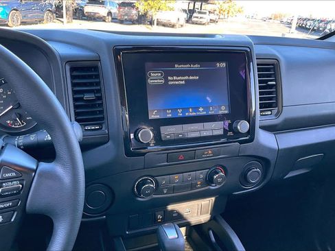 Used 2022 Nissan Frontier S w/ Technology Package image 7