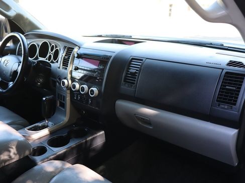 Used 2012 Toyota Sequoia SR5 w/ Premium Pkg AWD/4WD image 17
