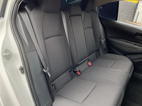 Used 2025 Toyota Corolla LE w/ LE Premium Package FWD image 18