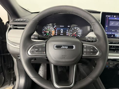 Used 2023 Jeep Compass Limited AWD/4WD image 22