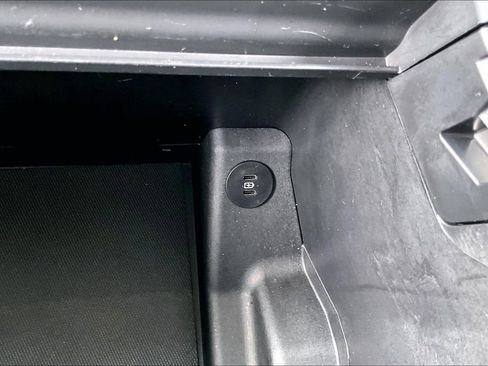 Used 2024 Ford F150 XLT w/ Mobile Office Package image 17