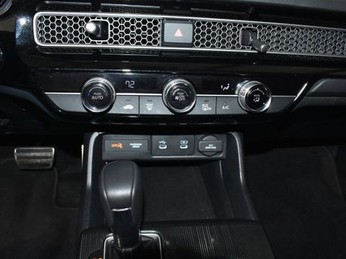 Used 2025 Honda Civic Sport image 19