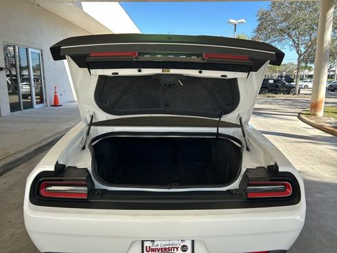 Used 2023 Dodge Challenger SXT image 29