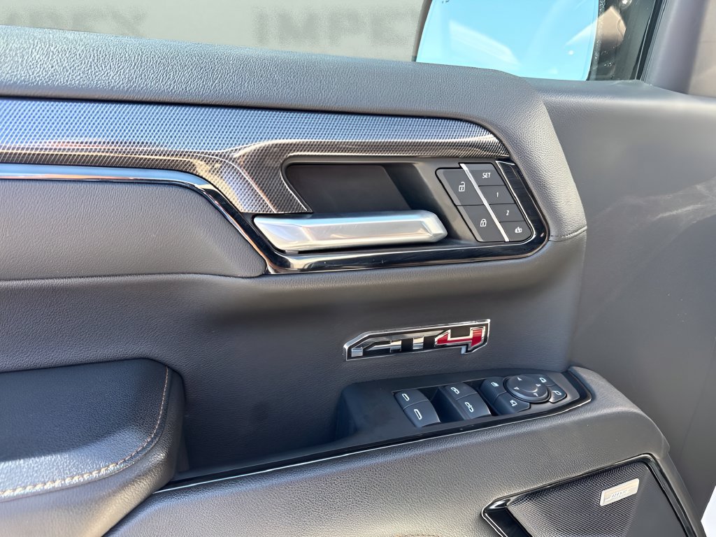 Used 2023 GMC Sierra 1500 AT4 w/ Technology Package AWD/4WD image 26