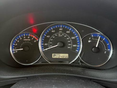 Used 2010 Subaru Forester 2.5X AWD/4WD image 10