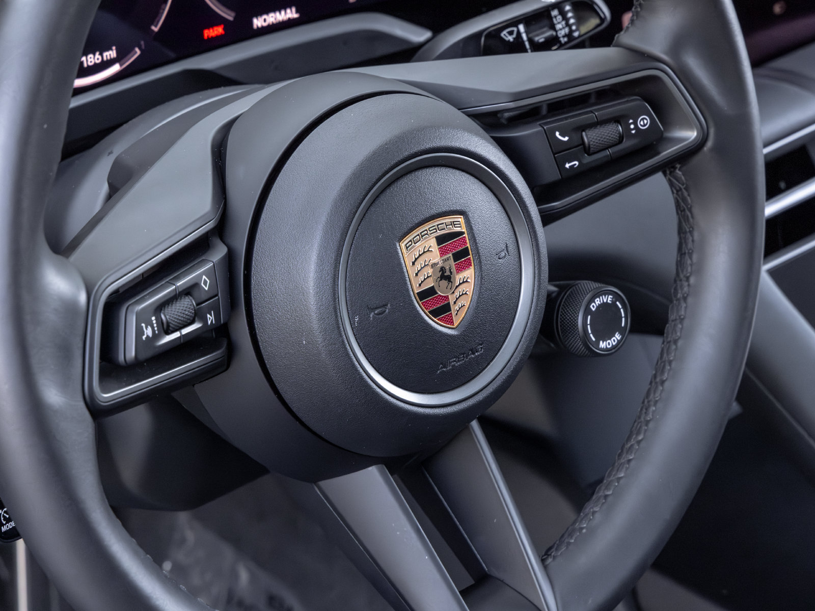 Certified 2026 Porsche Taycan AWD/4WD image 37