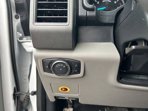 Used 2020 Ford F250 XL w/ Power Equipment Group image 17