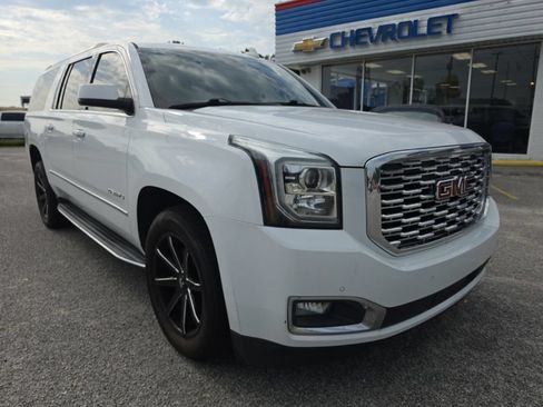 Used 2020 GMC Yukon XL Denali RWD image 1