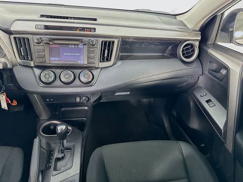 Used 2017 Toyota RAV4 LE image 22