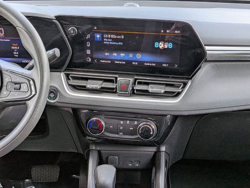 Certified 2025 Chevrolet TrailBlazer LT AWD/4WD image 37