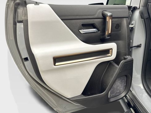 Used 2024 GMC Hummer EV 2X w/ Extreme Off-Road Package AWD/4WD image 38
