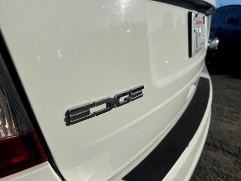 Used 2013 Ford Edge SEL FWD image 14