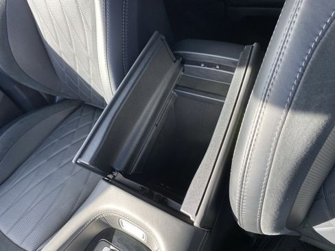 Used 2024 Mercedes-Benz GLS 63 AMG 4MATIC image 39