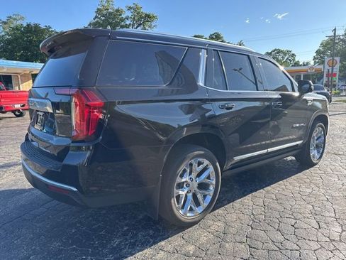 Used 2023 GMC Yukon Denali AWD/4WD image 5