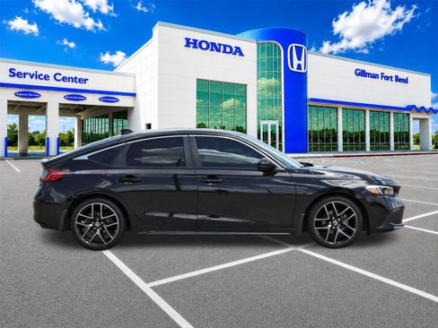 Used 2022 Honda Civic Sport Touring image 7