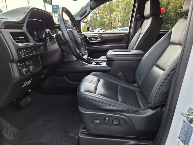 Used 2023 Chevrolet Tahoe RST AWD/4WD image 10