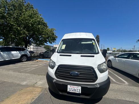 Used 2017 Ford Transit 250 148 High Roof RWD image 6