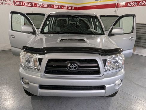 Used 2005 Toyota Tacoma PreRunner image 10
