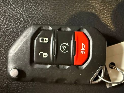 Certified 2020 Jeep Wrangler Unlimited Sport image 23