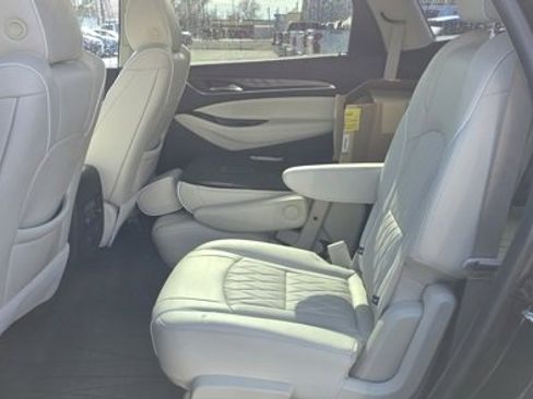 Used 2023 Buick Enclave Avenir w/ Avenir Technology Package image 11