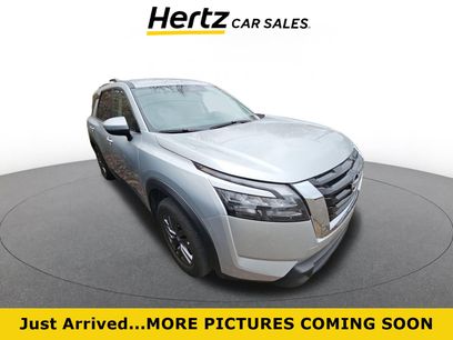 Used 2025 Nissan Pathfinder SV