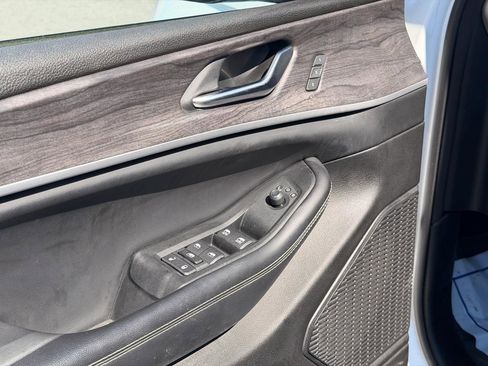 Used 2023 Jeep Grand Cherokee Limited AWD/4WD image 23