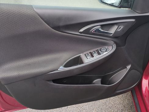 Used 2018 Chevrolet Malibu LT image 21