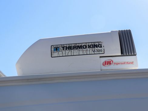 Used 2018 Chevrolet Express 3500 w/ Cold Climate Package RWD image 34