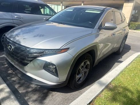 Used 2024 Hyundai Tucson SE FWD image 1
